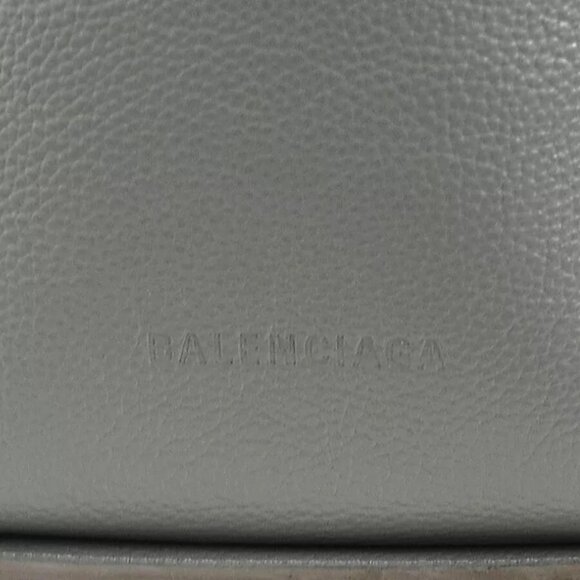 Auth BALENCIAGA North-South Shoulder Bag Gray Leather - Picture 4 of 15